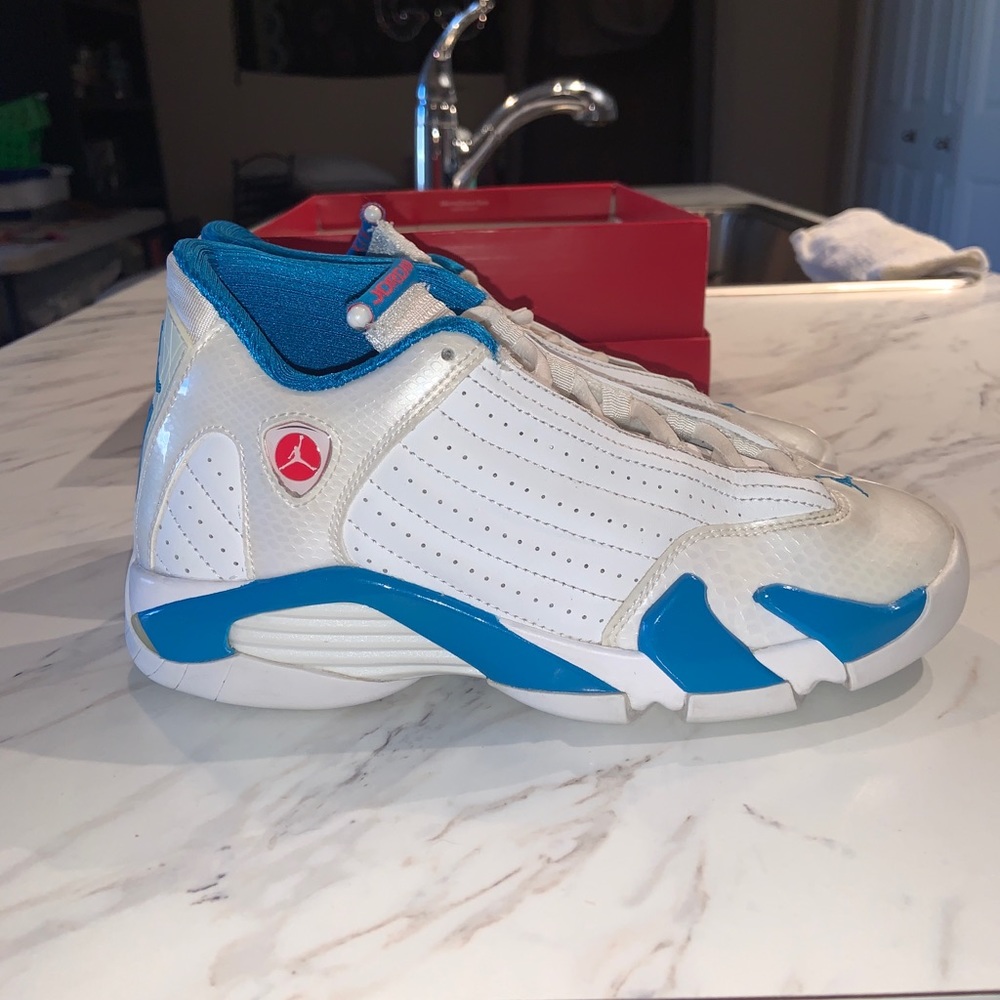 Nike Air Jordan 14 Retro Size 4 youth
